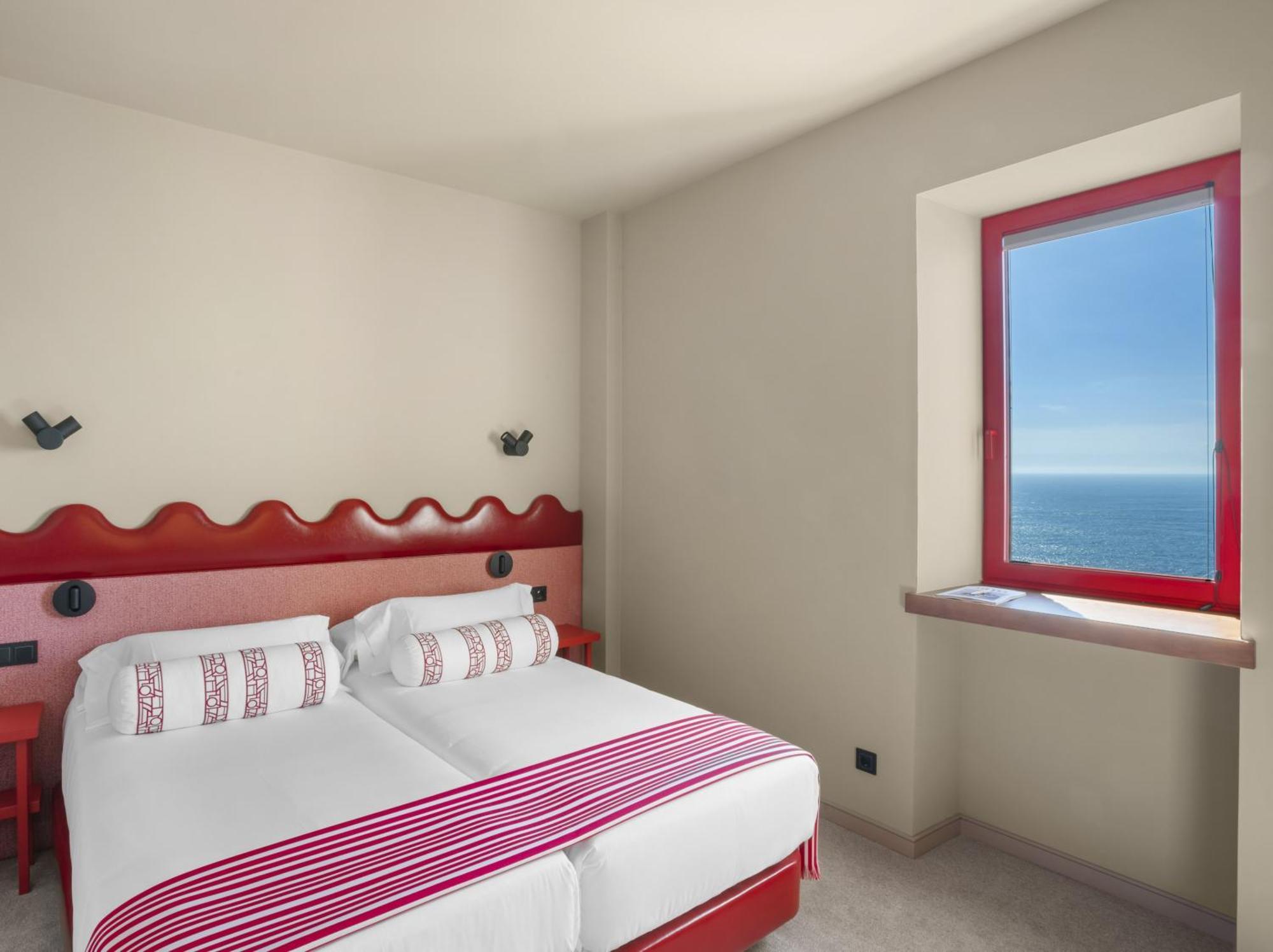 Hotel Boutique Faro Silleiro Байона Екстериор снимка